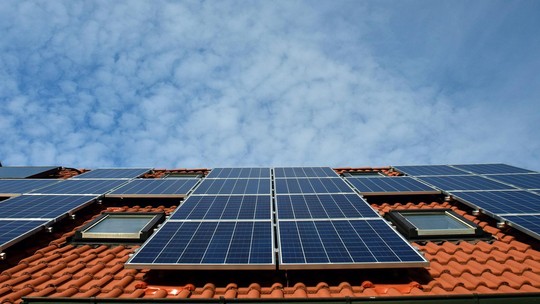 Solar21 e Whirlpool fecham parceria para oferecer energia solar a colaboradores