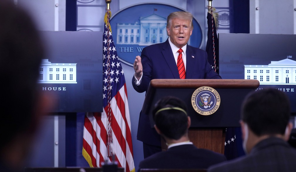 Donald Trump, presidente dos EUA, fala durante coletiva de imprensa na Casa Branca nesta segunda-feira (31) — Foto: Leah Millis/rEUTERS