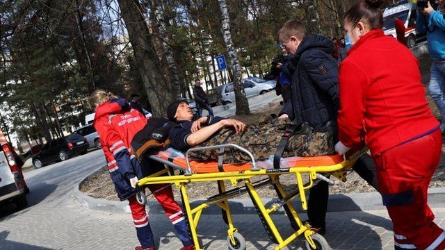 Soldado é ferido em ataque contra base perto da fronteira com Ucrânia (Foto: Reuters via BBC News)