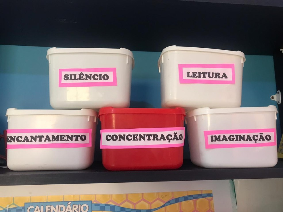 Escola na Ponta Verde, em Maceió, usa ingredientes especiais em projeto de leitura para alunos — Foto: Michelle Farias/G1