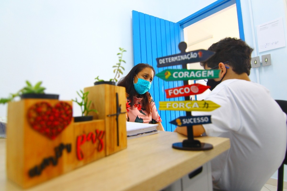 Assistentes sociais realizam atendimento nas escolas | Especial ...