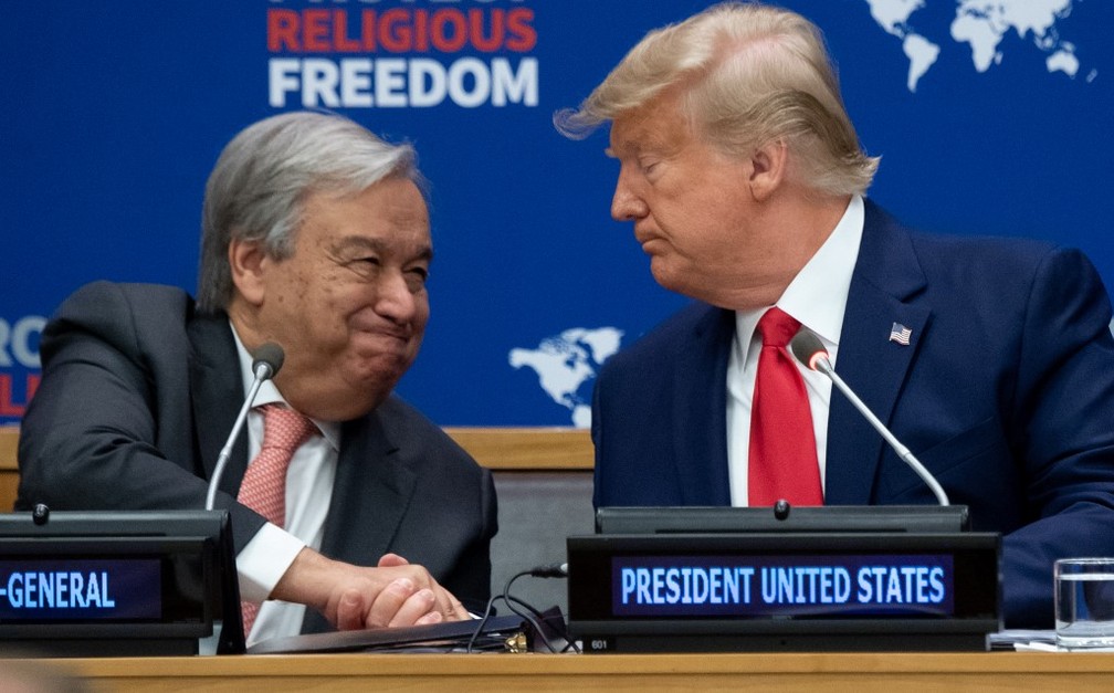 António Guterres, secretário-geral da ONU, e Donald Trump, dos EUA, durante encontro da Assembleia Geral da ONU, em 23 de setembro de 2019 — Foto: Saul Loeb/AFP