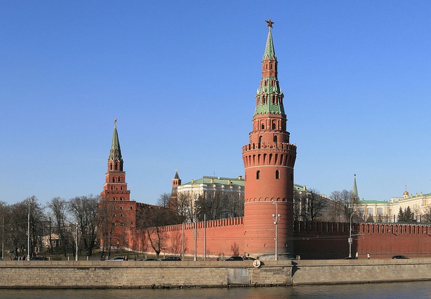 Kremlin, sede do governo russo (Foto: Ludvig14, CC BY-SA 3.0 <https://creativecommons.org/licenses/by-sa/3.0>, via Wikimedia Commons)