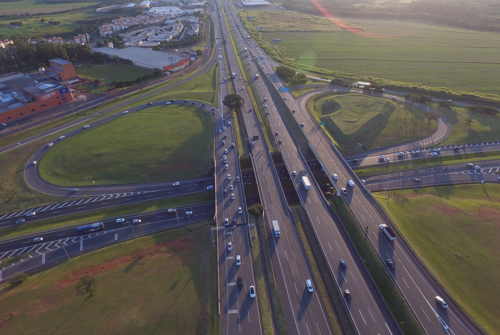 Imagem aérea mostra trecho da Rodovia Dom Pedro I — Foto: Acervo/Concessionária Rota das Bandeiras
