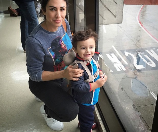 Jaque e Gael no aeroporto (Foto: Reprodução/ Instagram)