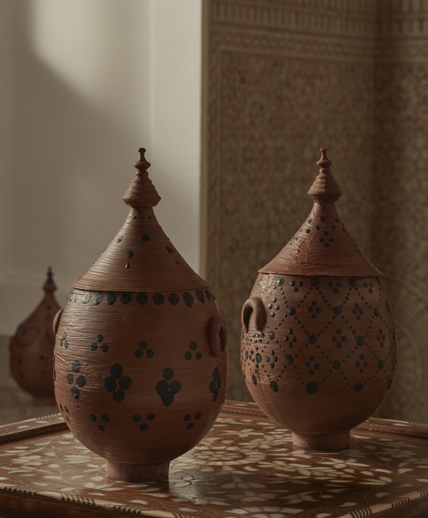 O ovo de Páscoa do Royal Mansour é uma verdadeira obra de arte, reproduzindo um jarro de terracota marroquino (Foto: Divulgação)