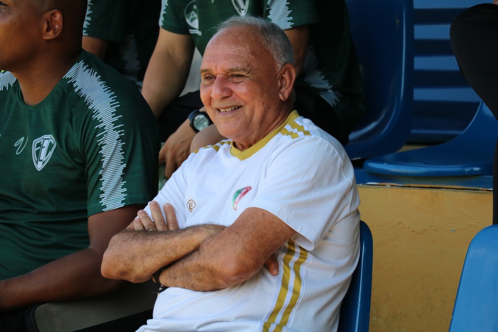 Vicente Medeiros, gerente de futebol do Fluminense-PI — Foto: Julio Costa 