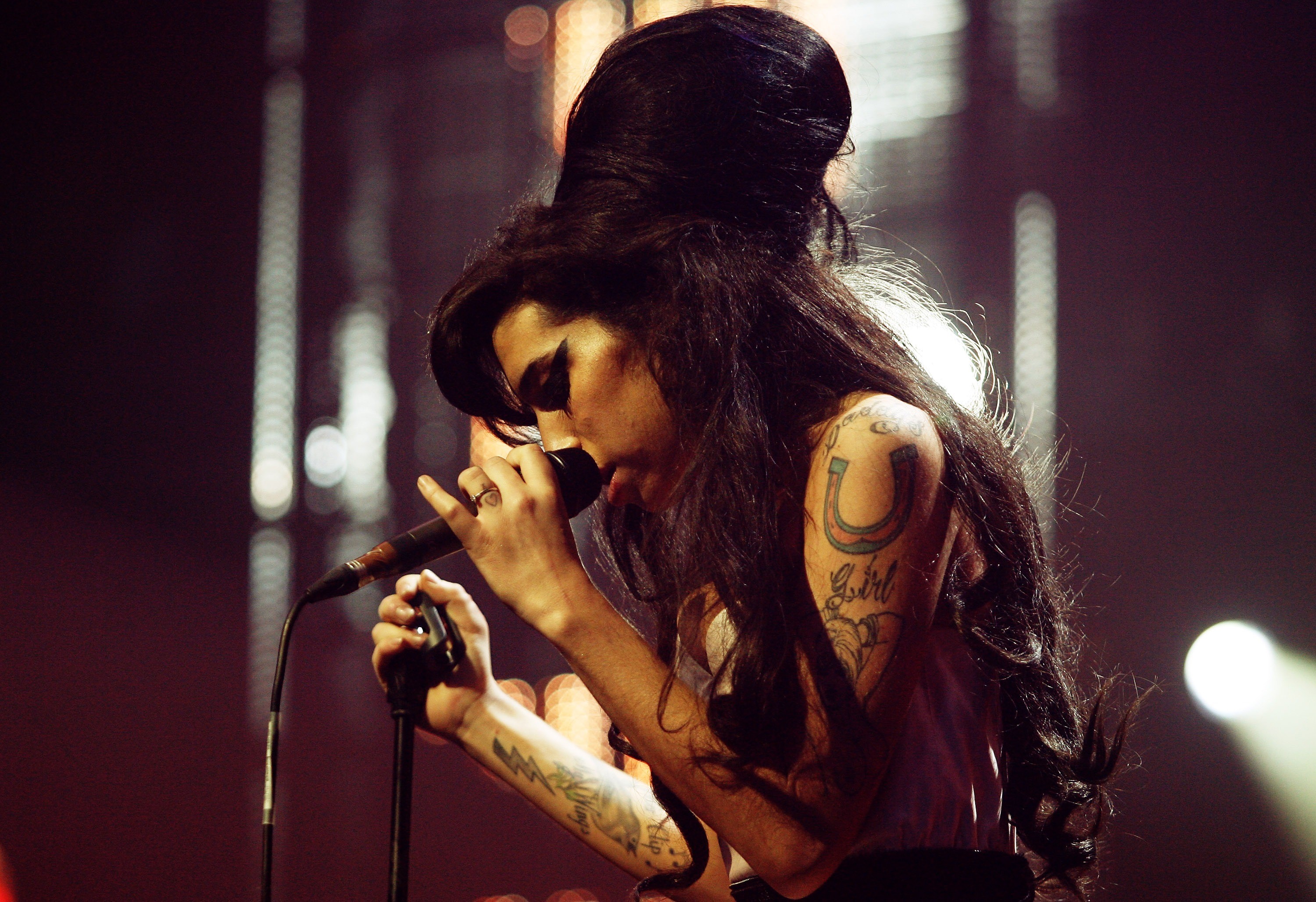 Documentário inclue um bônus exclusivo com uma recém descoberta performance privada de Amy Winehouse  (Foto: Getty Images)