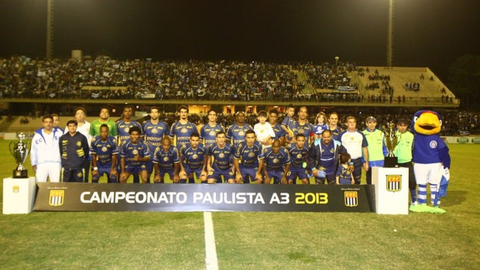 São Bento - Campeão Paulista da Série A3 2013 (Foto: Assis Cavalcante / Agência Bom Dia)