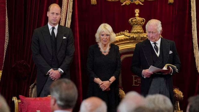 William, agora príncipe de Gales, está em uma trajetória diferente do irmão (Foto: POOL (via BBC))