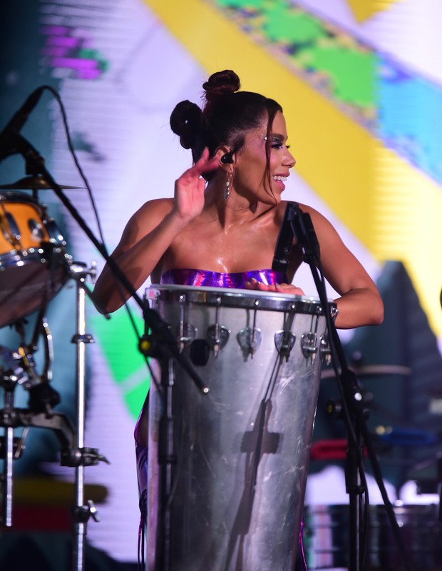 Anitta no Carnaval na Cidade (Foto: Leo Franco / AgNews)