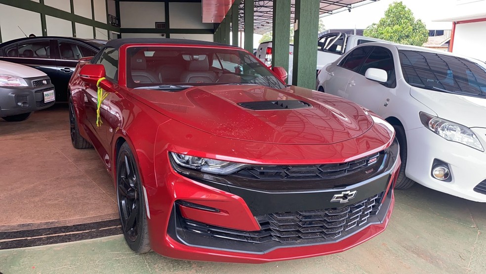 Carros de luxo faziam parte do 'patrimônio' de organização criminosa — Foto: PF/Divulgação