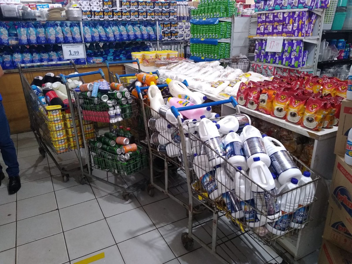 Procon apreende mais de 80 Kg de alimentos e produtos de limpeza vencidos em supermercado de Manaus - Vimarsana News