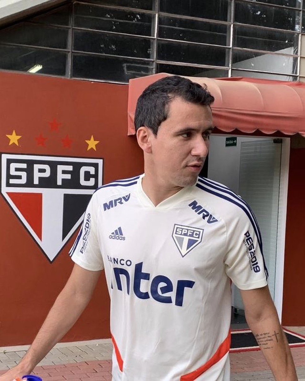 Pablo não trabalhou no campo nesta quarta-feira e é dúvida no São Paulo — Foto: Reprodução