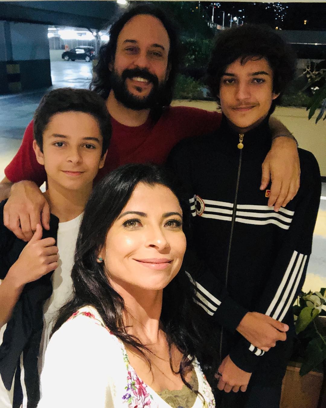 Anna Lima, Gabriel O Pensador e os filhos Tom e Davi (Foto: Reprodução Instagram)