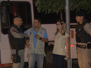 Repórter da TV Paraíba chamou a Polícia MIlitar logo depois do crime, mas o suspeito não foi localizado (Foto: Reprodução/TV Paraíba)