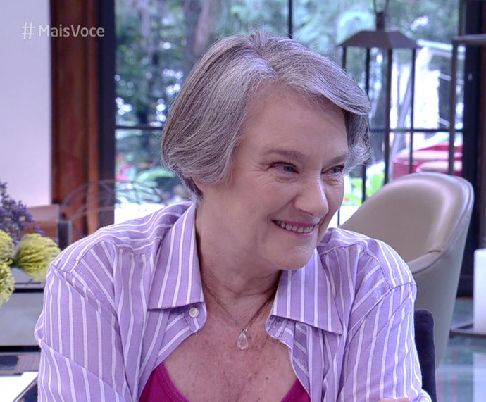 Selma Egrei toma café no 'Mais Você' (Foto: TV Globo)