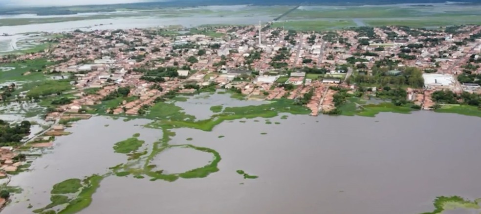 Município de Pinheiro é atingido pela chuva desde a segunda-feira (13 — Foto: Reprodução/TV Mirante