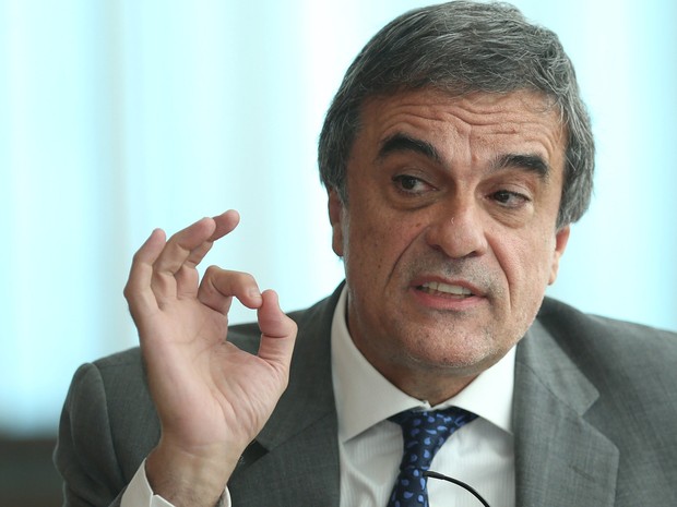 O ex-advogado-geral da união, José Eduardo Cardozo, durante coletiva de imprensa em Brasília (Foto: Adriano Machado/Reuters)