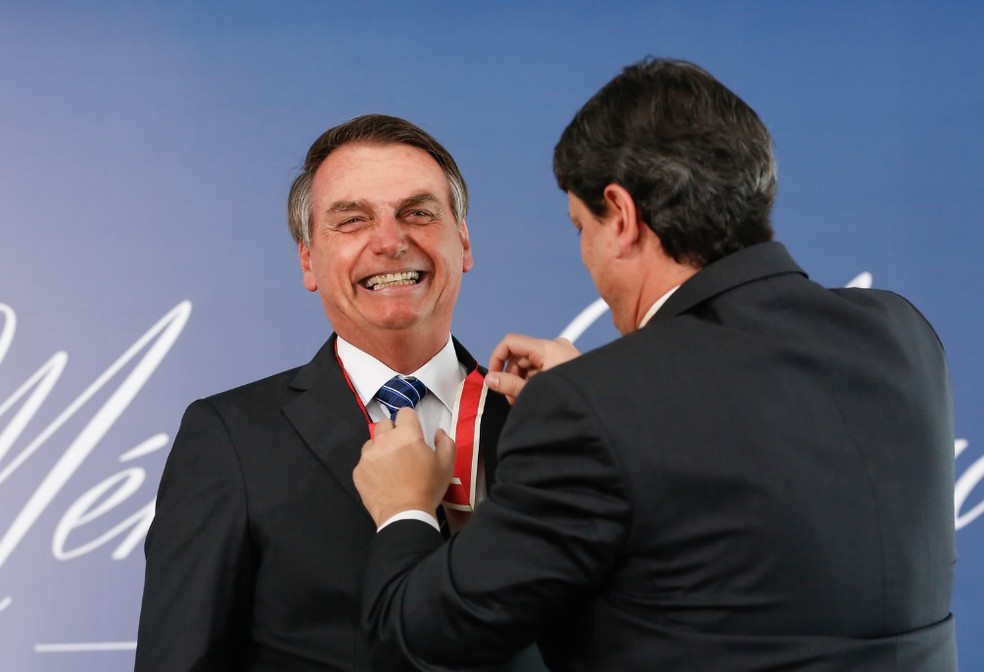O presidente Jair Bolsonaro ao participar de um evento em BrasÃ­lia nesta quinta-feira (15) â€” Foto: Carolina Antunes/PR