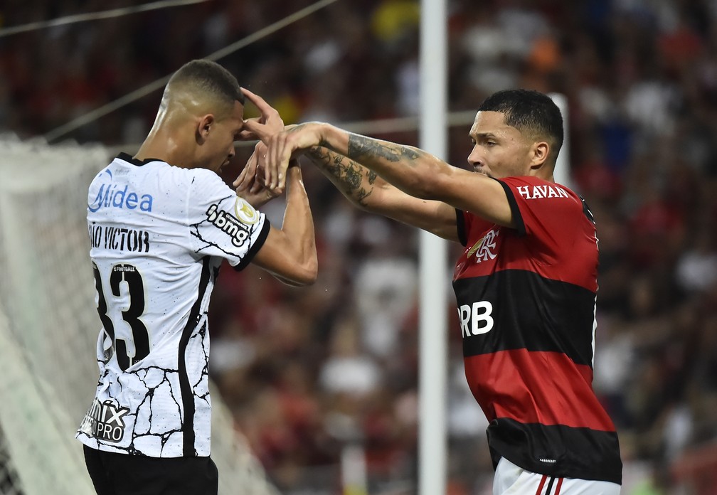 [ANÁLISE] Corinthians abdica do ataque, luta pelo 0 a 0 até o fim e acaba castigado