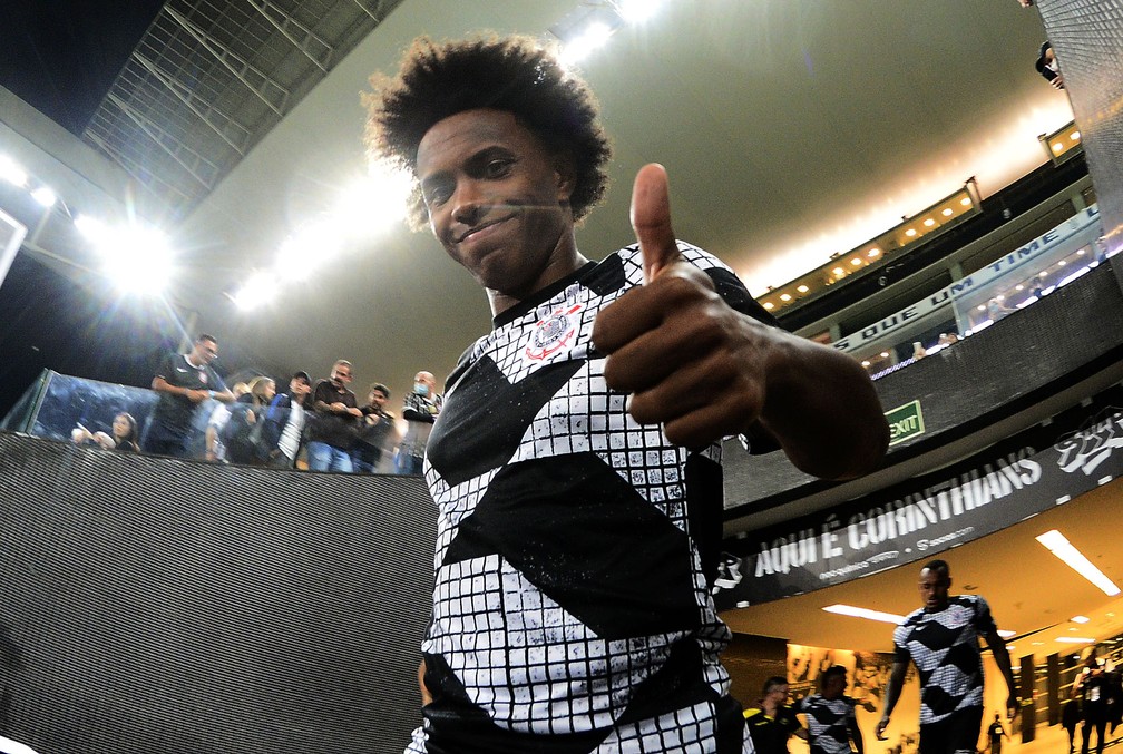 Com Willian em campo, lado esquerdo domina ações do Corinthians 