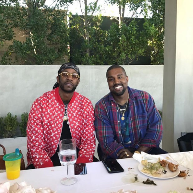 2 Chainz e Kanye West (Foto: Reprodução)