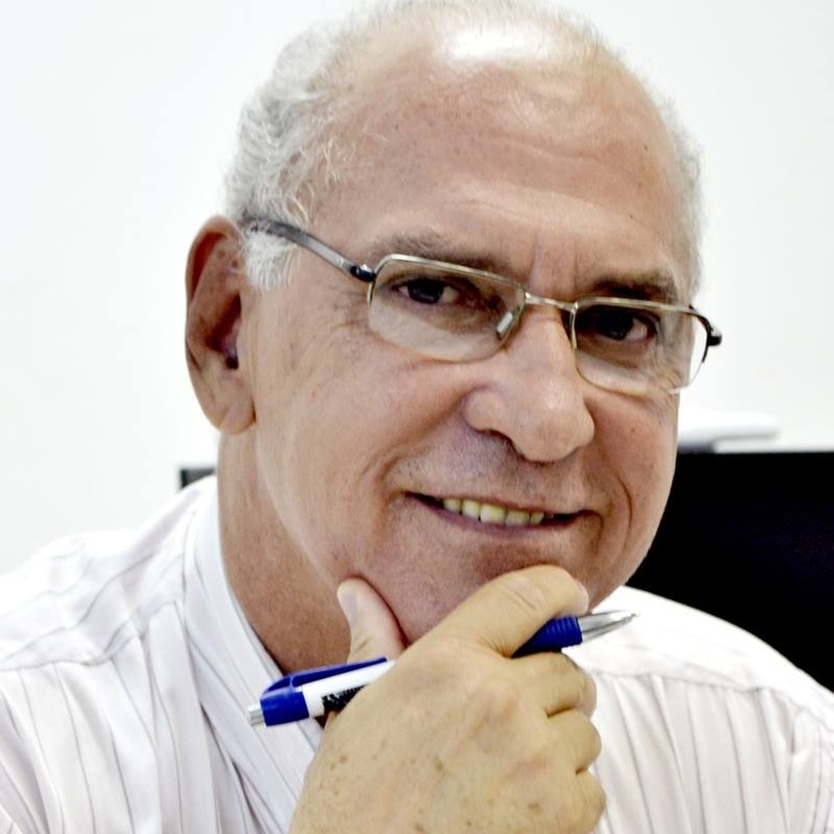 Jornalista Felipe Gabrich morre aos 73 anos em Montes Claros