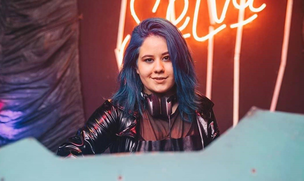 Ana Karolina Lannes trabalha como DJ (Foto: Reprodução/ Instagram)