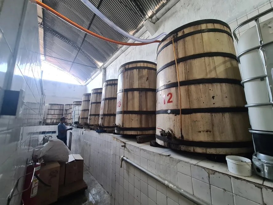 Ministério da Agricultura apreende 200 mil litros de bebidas adulteradas