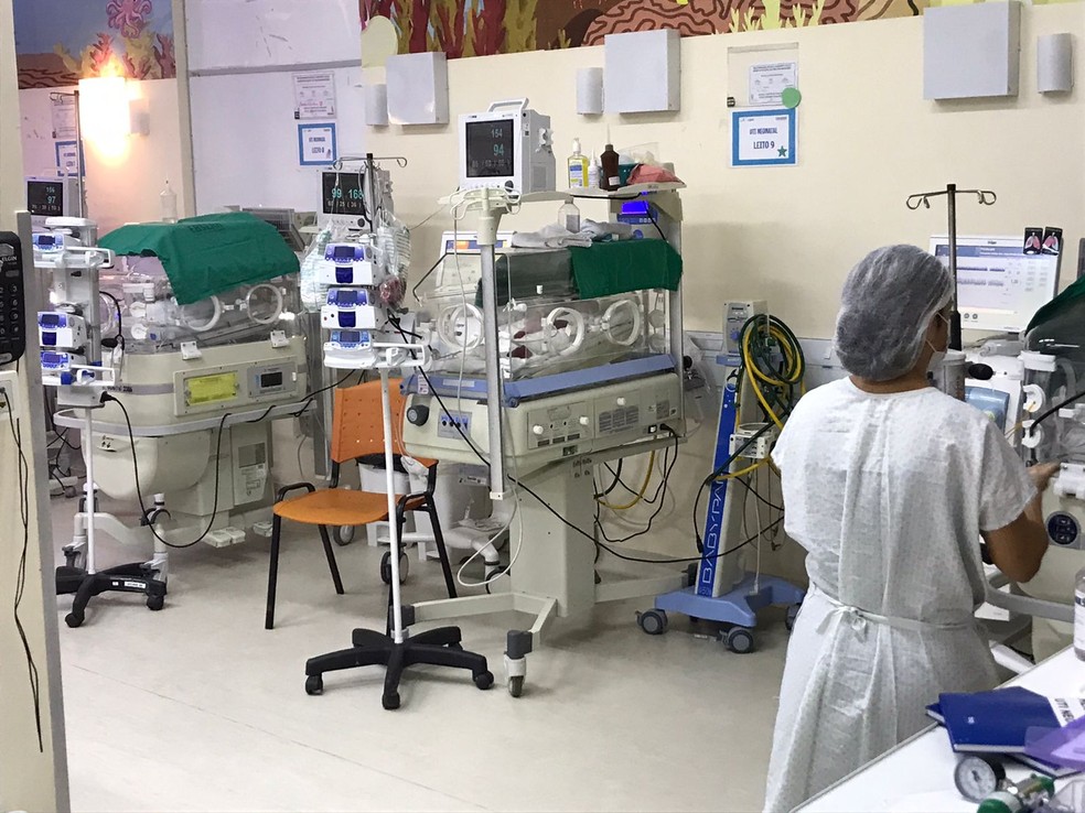Maternidade Janu&aacute;rio Cicco, em Natal, est&aacute; com leitos de UTI neonatal lotados. &mdash; Foto: Geraldo Jer&ocirc;nimo/Inter TV Cabugi