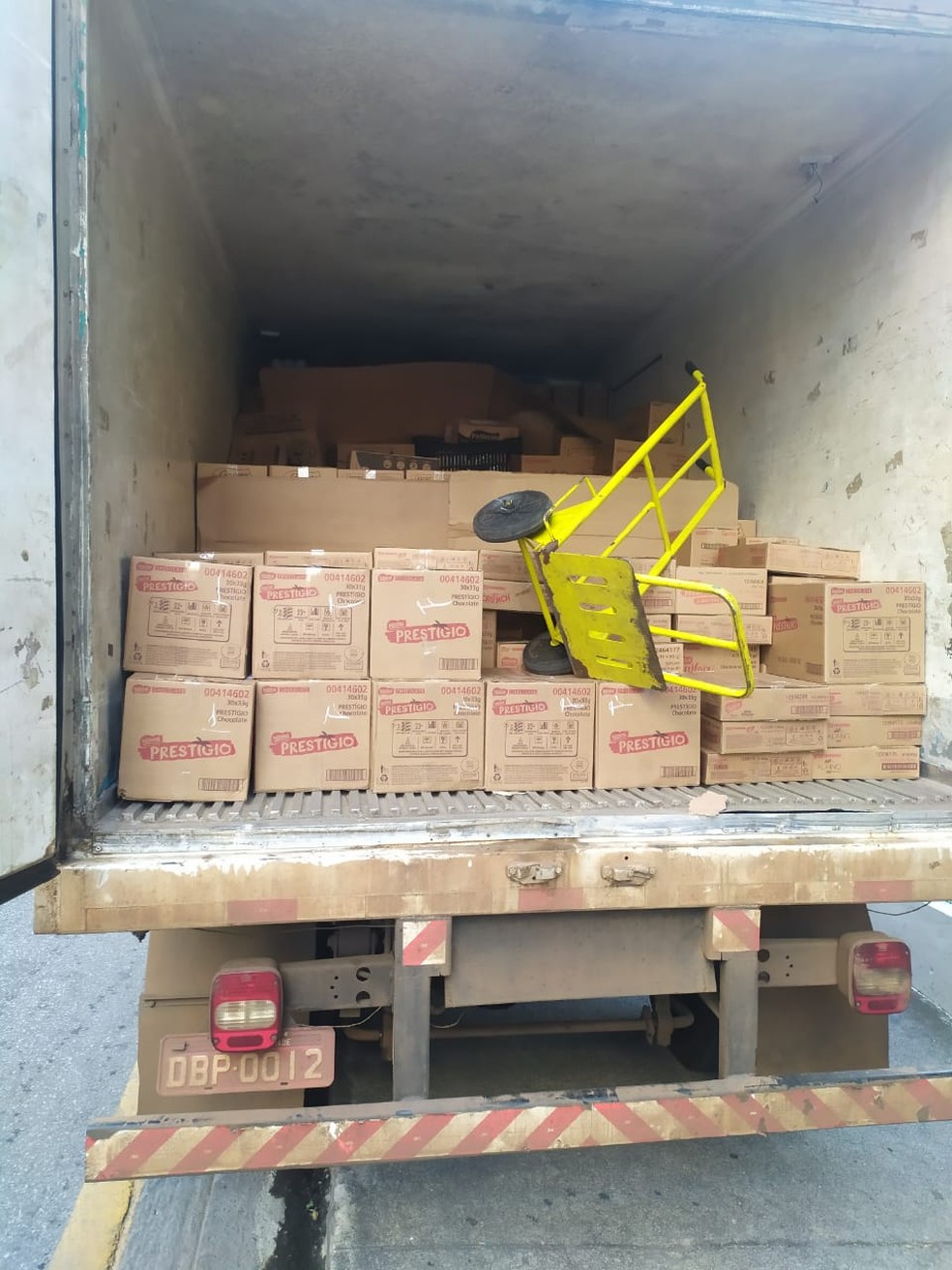 Carga avaliada em R$ 110 mil foi recuperada pela Polícia Militar — Foto: Divulgação / Polícia Militar