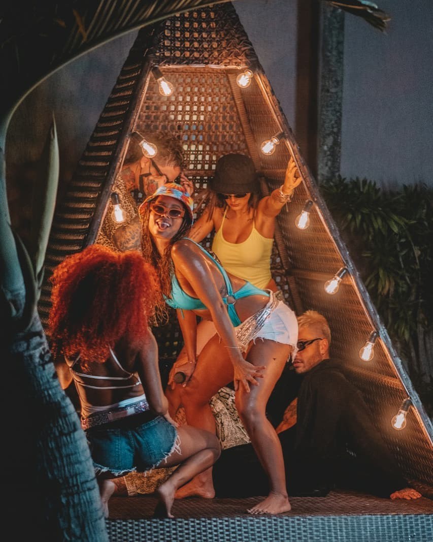 Anitta mostra cliques de live (Foto: Reprodução/Instagram)