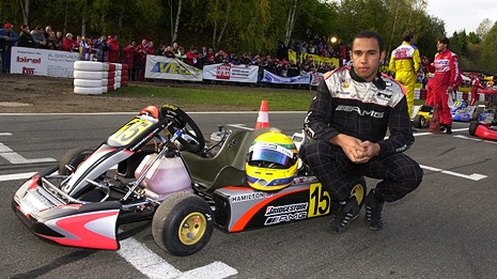 Lewis Hamilton tinha 16 anos quando disputou etapa de Kerpen do Mundial de kart de 2001 — Foto: Reprodução/rede social