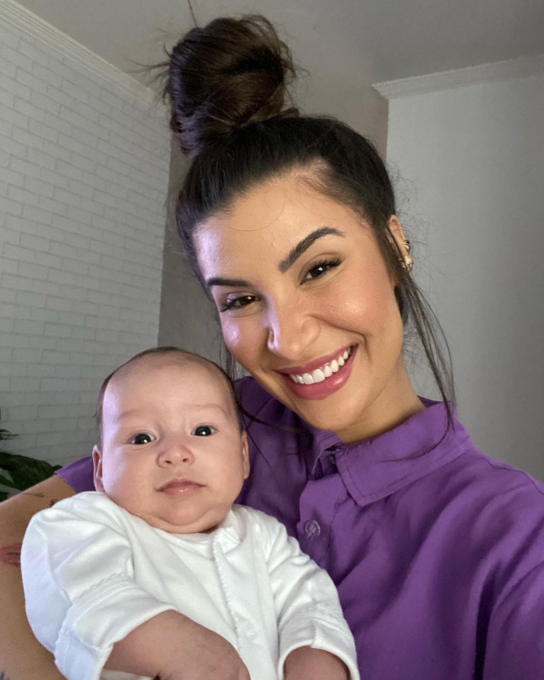 Bianca Andrade e o filho, Cris (Foto: Reprodução / Instagram)