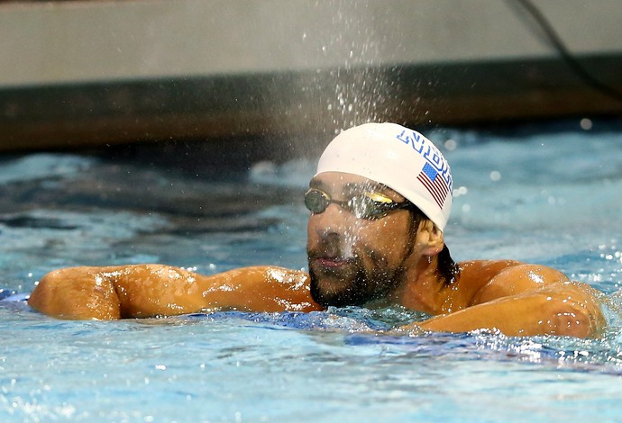 Michael Phelps ouro 100m borboleta GP Charlotte (Foto: Getty Images)