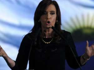 Presidente Argentina Cristina Kirchner: políticas polêmicas de controle de câmbio (Foto: AFP)
