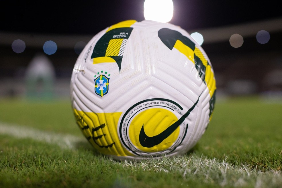 Bola oficial da Copa do Brasil  Foto: Staff Imagens/Divulgao