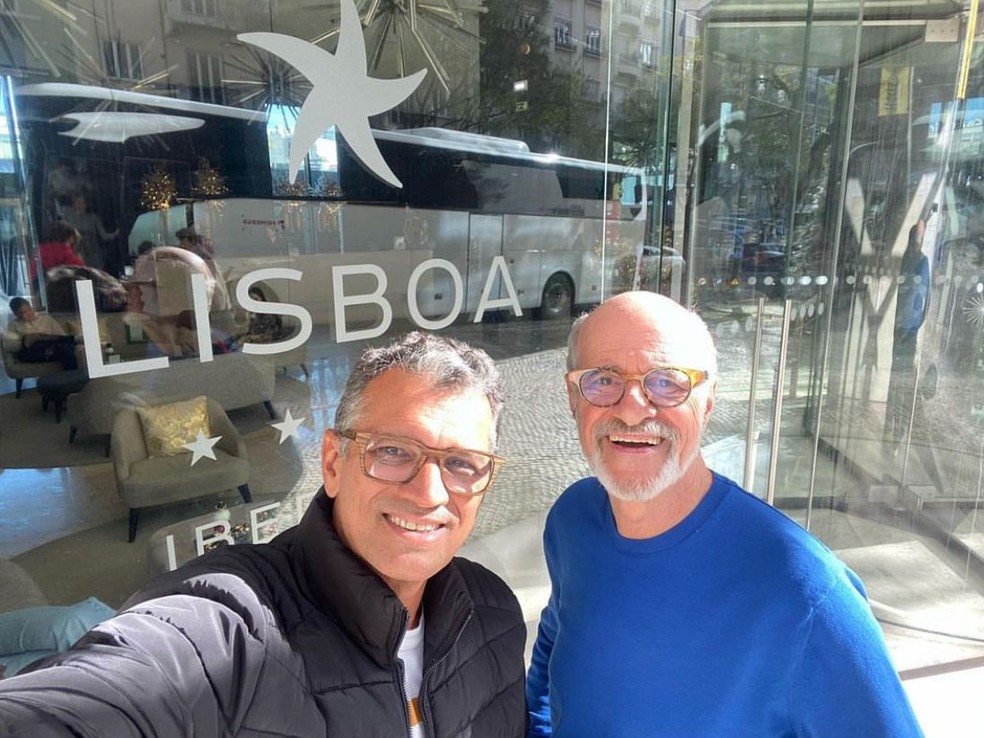 Marcos Caruso celebra anivers&aacute;rio do marido em Portugal ap&oacute;s fim de 'Travessia' &mdash; Foto: Instagram