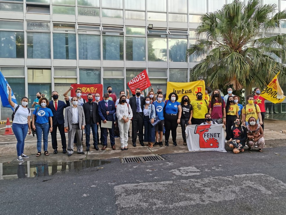 Reitores eleitos e não empossados por Bolsonaro protestam em Brasília — Foto: Divulgação