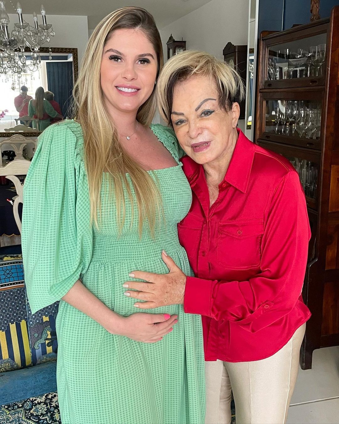 Bárbara Evans e a avó, Maria da Conceição (Foto: Reprodução / Instagram)
