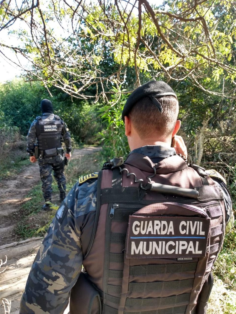Corpo de homem que ateou fogo na ex-companheira é encontrado em loteamento de Itajubá, MG — Foto: Luciano Lopes