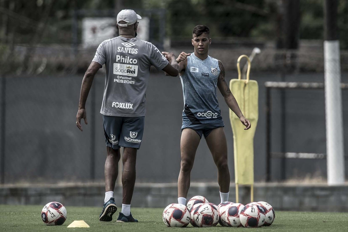 Santos Line Up Ivonei And Kaio Jorge Train As Starters With A View To Libertadores Saints