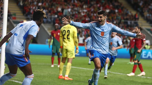 Morata comemora gol da vitória da Espanha contra Portugal na Liga das Nações