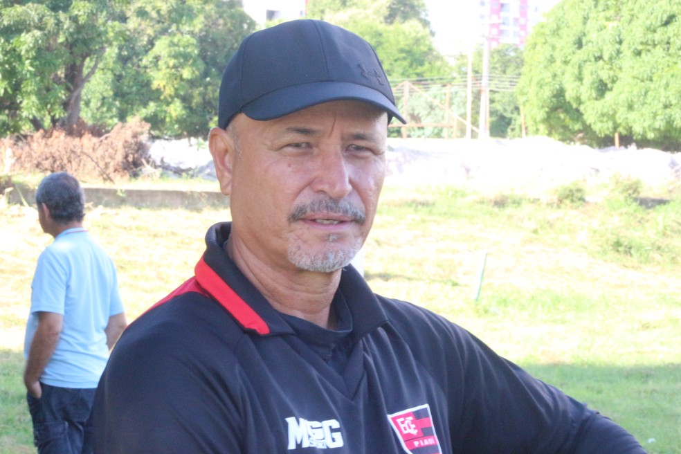 Último treinador a comandar o Flamengo-PI, Paulo Júnior entra na lista de interesses da diretoria para 2019 — Foto: Wenner Tito/GloboEsporte.com