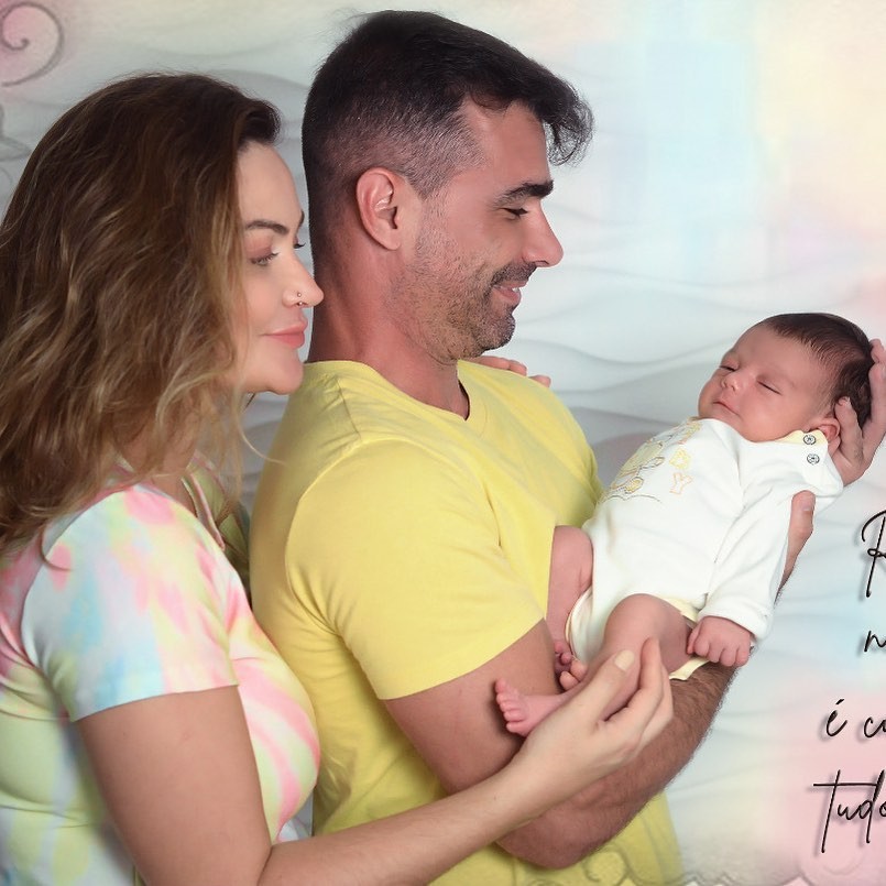 Laura Keller, o marido Jorge Souza e o filho do casal, Jorge Emanuel (Foto: Reprodução/Instagram)