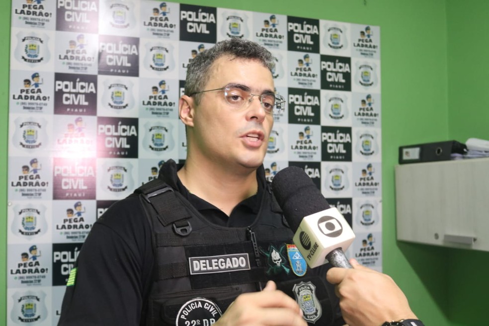 Delegado Tales Gomes, titular do 22º Distrito Policial — Foto: Lucas Marreiros/G1 PI