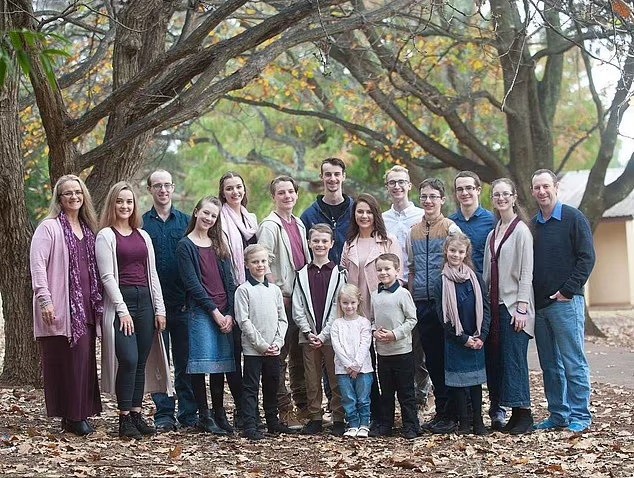 A família completa (Foto: Reprodução Instagram)
