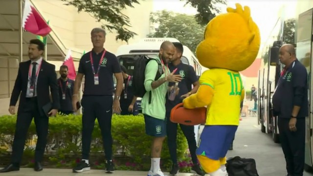 Jogadores da Seleção deixam hotel rumo ao jogo contra a Croácia