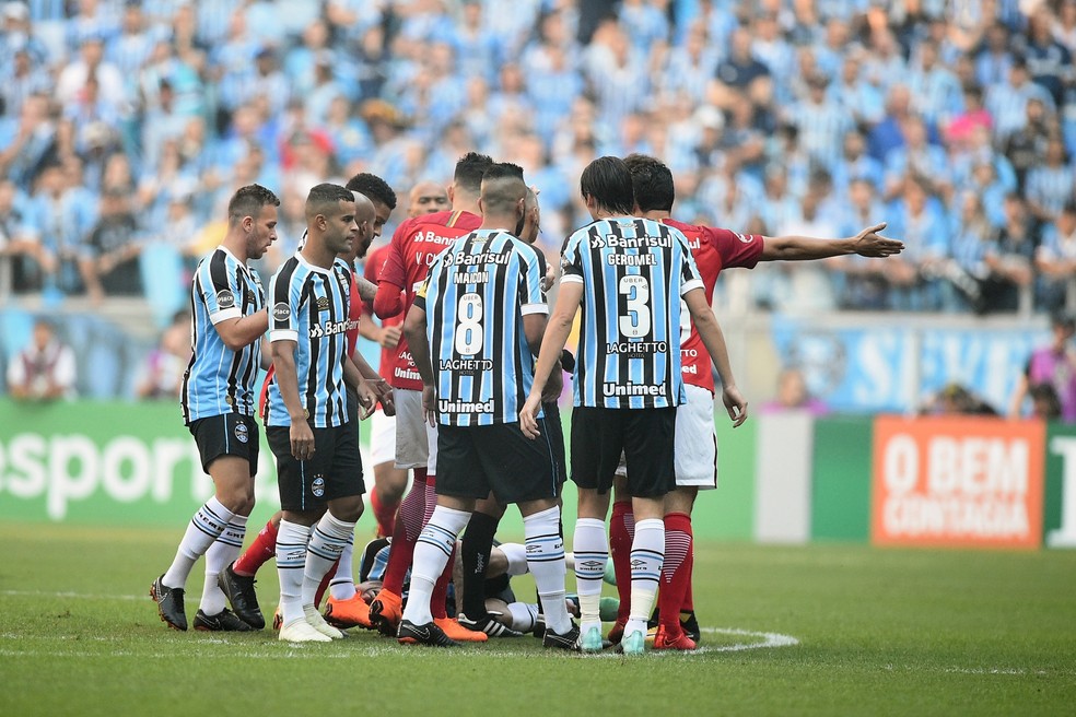 Clássico 416 foi pegado, mas de poucas chances de gol (Foto: Wesley Santos/Agência PressDigital)